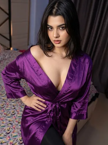 Zirakpur call girls hotel delivery