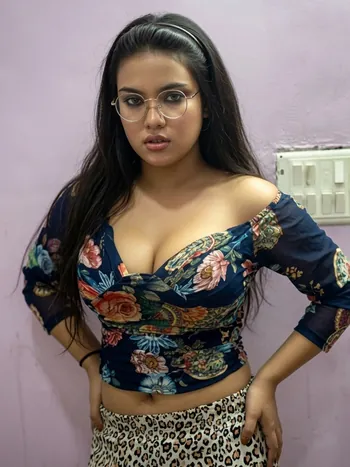 escorts in Zirakpur